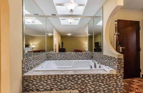 Jasper Hotel | Comfort Inn & Suites Jasper Hwy 78 West