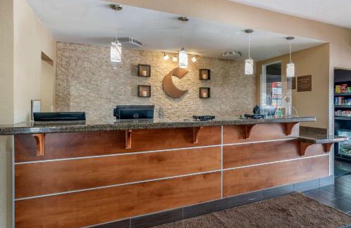Junction City Hotel | Comfort Inn & Suites Junction City - near Fort Riley