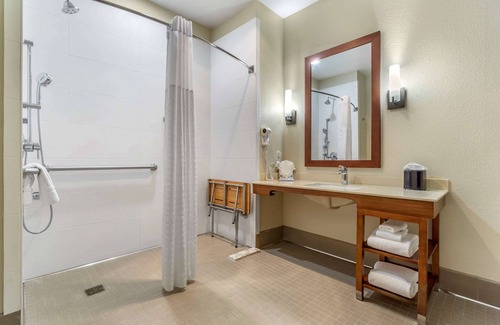 Lakewood Hotel | Comfort Inn & Suites Lakewood by JBLM