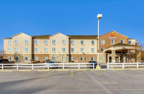 Newton Hotel | Comfort Inn & Suites near Bethel College