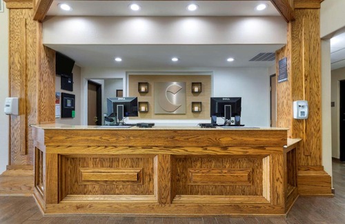 Ponca City Hotel | Comfort Inn & Suites Ponca City near Marland Mansion