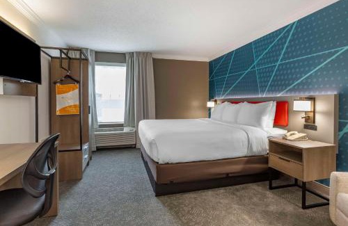 Hadley Hotel | Comfort Inn & Suites