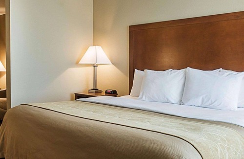 Watford City Hotel | Comfort Inn & Suites