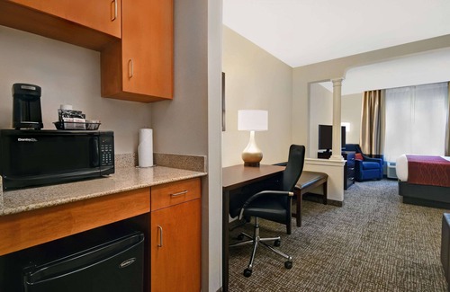 Wilton Hotel | Comfort Inn & Suites Wilton