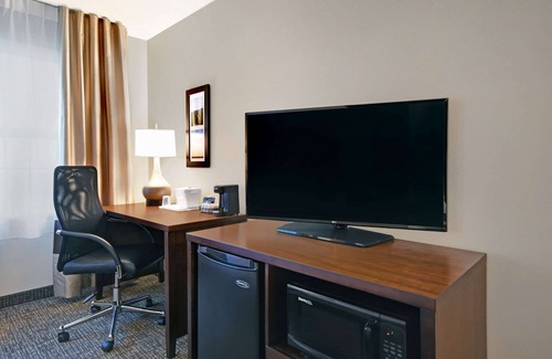 Wilton Hotel | Comfort Inn & Suites Wilton