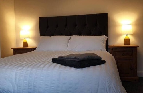 Southwick House | Comfort Stay Sussex 5-bed
