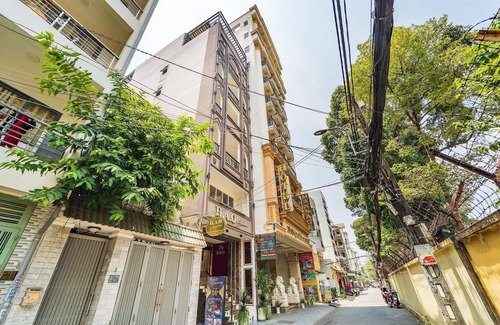 District 10 House | Comfort Stay Steps from Children’s Hospital 1