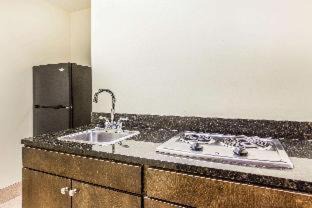 Clinton Hotel | Comfort Suites Clinton near Presbyterian College