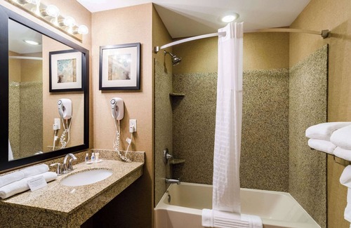 Gothenburg Hotel | Comfort Suites Gothenburg