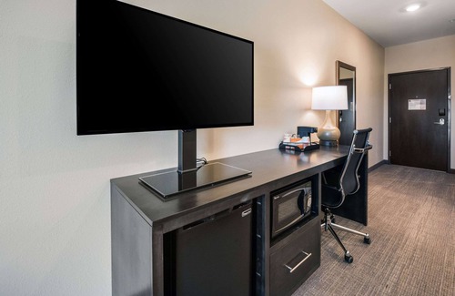Marysville Hotel | Comfort Suites Marysville Columbus - Northwest