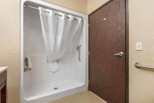 Cedar Falls Hotel | Comfort Suites