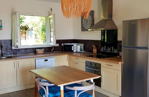 Prunelli-di-Fiumorbo House | Comfortable 3-room apartment with beautiful pool
