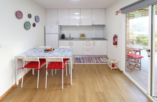 Barcelos House | Comfortable and functional 2 bedroom house with wifi