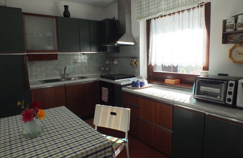 Saint-Vincent House | Comfortable apartment. Panoramic and quiet area, near the center. Wifi