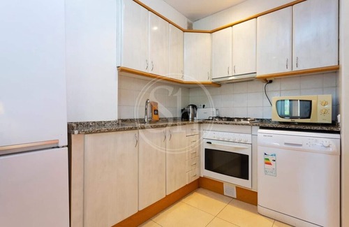 Sants-Badal Apartment | Comfortable apartment in Sants