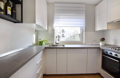 Valica Apartment | Comfortable apartment in Valizza-Umag, surrounded by greenery, air-conditioned, WiFi