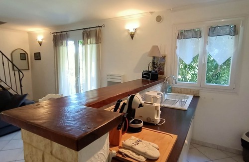 Le Thor Cottage | Comfortable cottage 3 people max with pool near Isle sur Sorgue