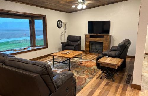 Sparta House | Comfortable Country Home