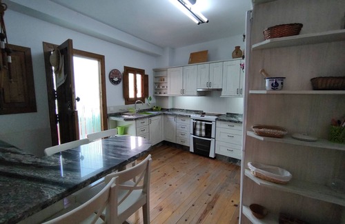 Alhama de Granada House | Comfortable house in historic Barrio and 5 minutes walk to town centre
