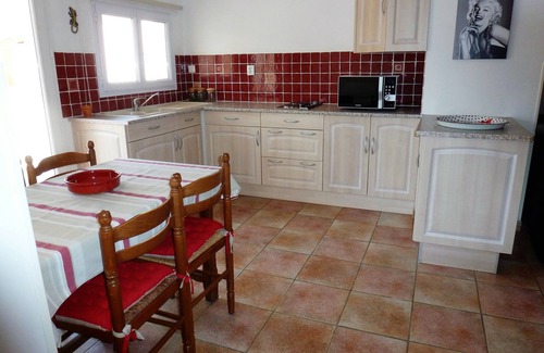 Cazouls-les-Beziers Apartment | Comfortable Apartment in the south of France