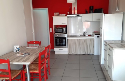 Les Sables d'Olonne House | Comfortable accommodation ideal for families, 5 minutes from the beach and port.