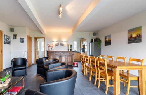 Diksmuide Villa | Comfortable group home with large garden