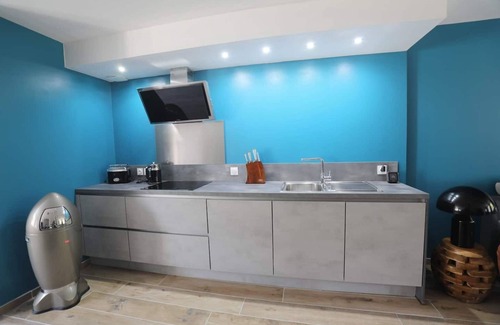 Revin House | Comfortable guest house just a stone's throw from the Meuse river and the "voie verte".