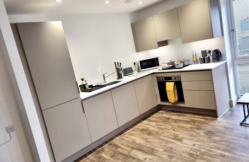 Bicester Apartment | Comfortable, modern apartment near Bicester