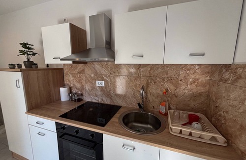 Varpolje Apartment | Comfortable One Bedroom Apartment near Savinja river