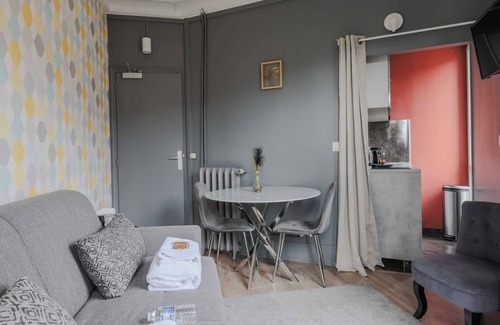 Porte-Saint-Martin Apartment | Comfortable Studio - 2P - Canal Saint-Martin