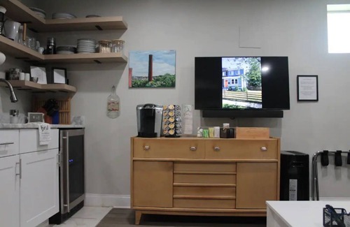 Southeast Apartment | Comfortable Studio Apartment