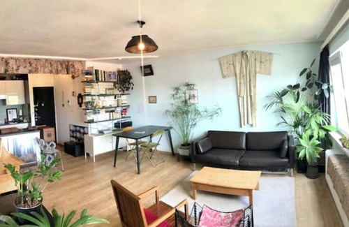 Chatelain Apartment | Comfortable studio with magnificent view