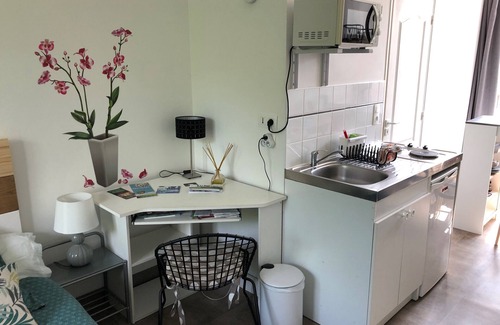 Fougeres - Sevigne Apartment | Comfortable studio - Garden and free parking