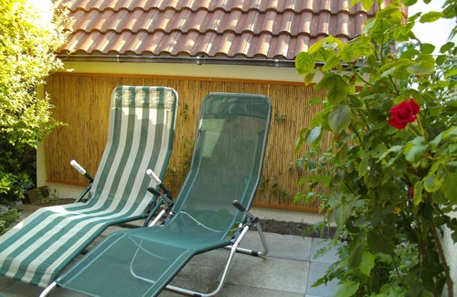Varel House | Comfortable vacation home with wlan connection, garden, pets welcome