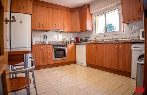 Les Tres Cales Villa | Comfortable villa with pool coves and beaches at 300 meters
