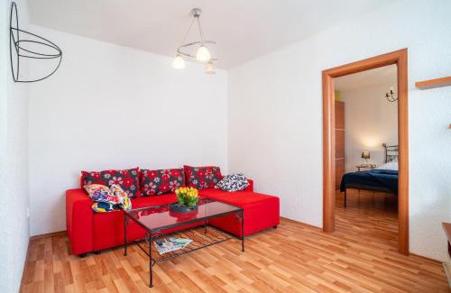 Cierny Balog Apartment | Comfy 1BR Apartment