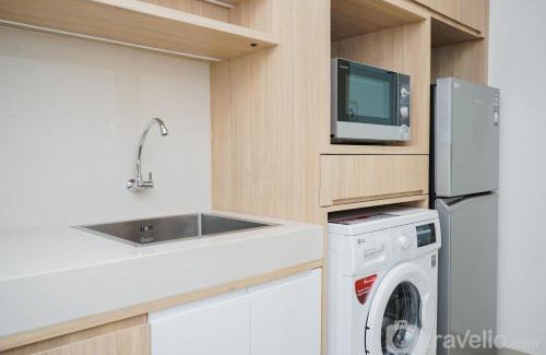 Pondok Aren Apartment | Comfy and Minimalist Studio at Embarcadero Bintaro Apartment By Travelio