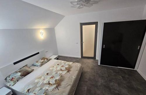 Radauti Apartment | Comfy & Cozy Apartment 3