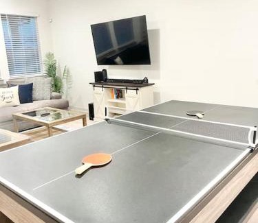 McNeil House | Comfy Home mins from Downtown, UT, Domain & Rodeo