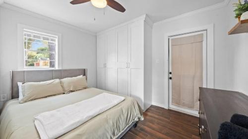 Riverside Heights House | Comfy Modern Farmhouse Cottage w/Private Patio!