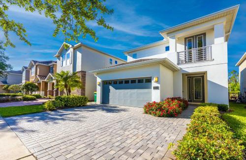 West Kissimmee House | Comfy Modern House w Pool Perfect Location