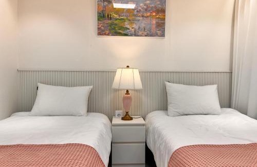 Gwanak-gu Apartment | Comma 1 - Cozy semi basement