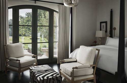 Hancock Hotel | Commodore Perry Estate, Auberge Resorts Collection