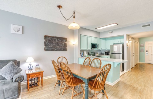 Red Hill Condo | Community Pool & Tennis Court: Myrtle Beach Condo