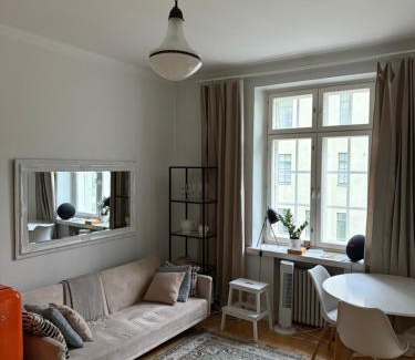 Toolo Apartment | Compact one-bedroom apartment in Taka-Töölö