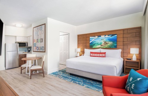Park Shore Hotel | Compass by Margaritaville Hotel Naples