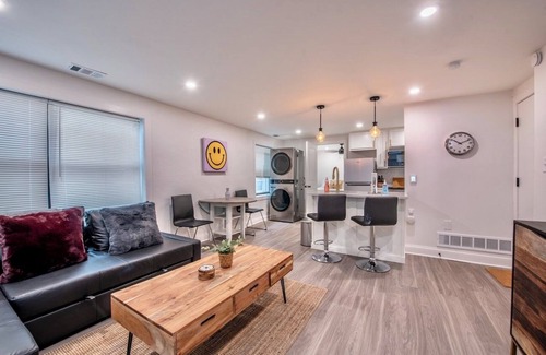 South Hyde Park Apartment | Completely remodeled apartment in the heart of Kansas City