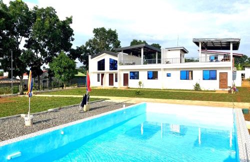 Manolo Fortich Apartment | Concetta Tourist Inn Apartelle with Pool