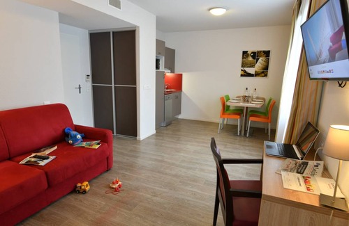 Bassins a Flot Condo | Condo ∙ 1 bedroom ∙ 4 guests