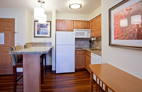 Eagan Condo | Condo ∙ 2 bedrooms ∙ 8 guests